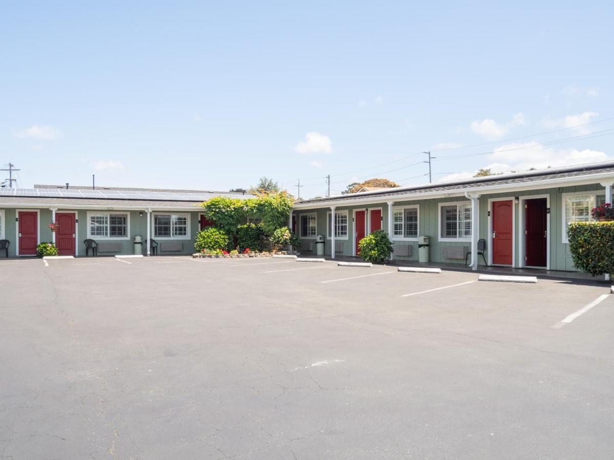סיסייד Discovery Inn Monterey Bay מראה חיצוני תמונה