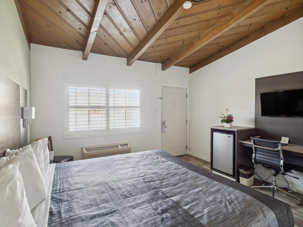 סיסייד Discovery Inn Monterey Bay מראה חיצוני תמונה